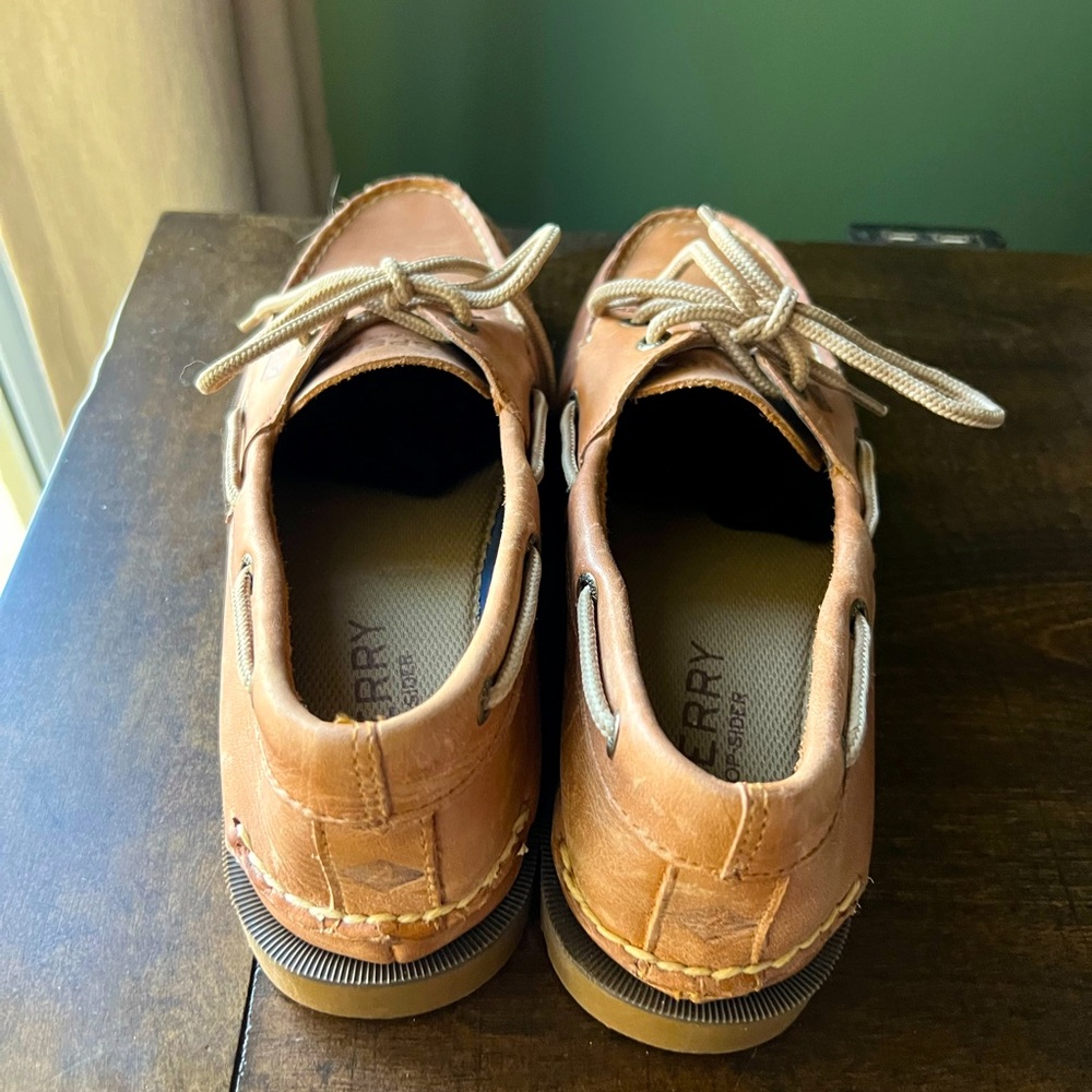 Men’s Sperrys - Picture 2 of 4